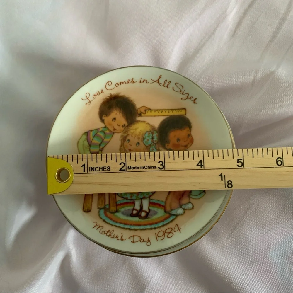 Avon Mother’s Day Collectible Porcelain Plates Set of 7 Children Illustrations